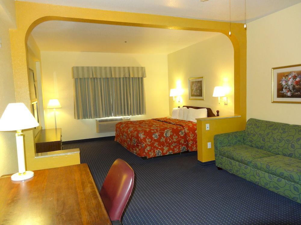 Howard Johnson By Wyndham San Antonio Hotel & Suites المظهر الخارجي الصورة