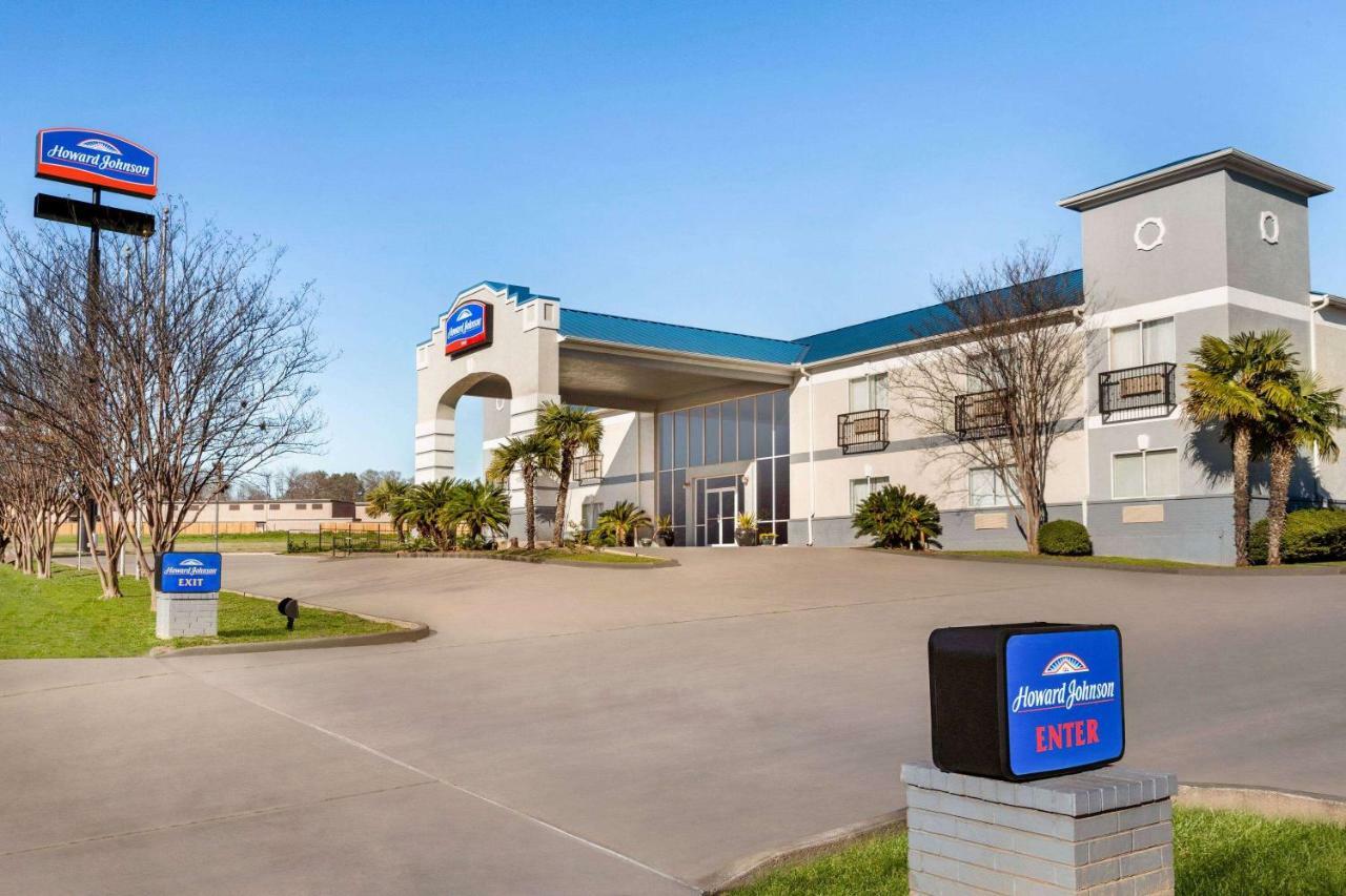 Howard Johnson By Wyndham San Antonio Hotel & Suites المظهر الخارجي الصورة