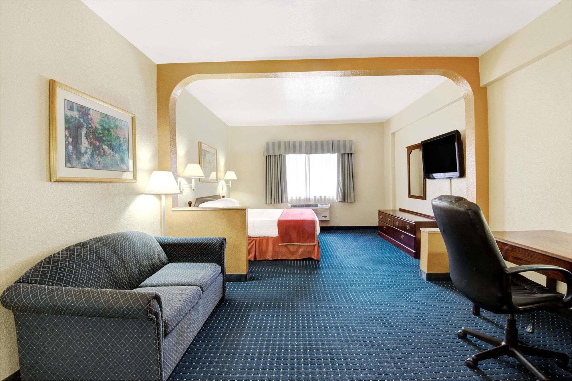 Howard Johnson By Wyndham San Antonio Hotel & Suites المظهر الخارجي الصورة